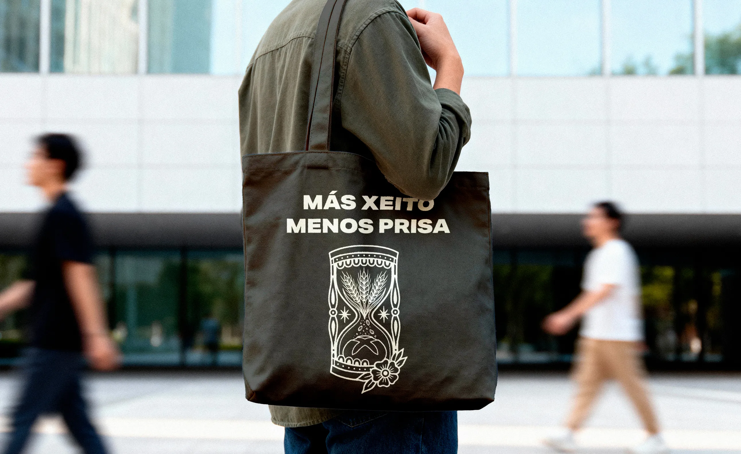 Packaging diseñado por Ginebra Studio
